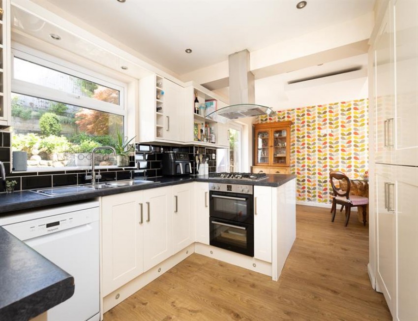 Images for Superb views, landscaped garden and four bedrooms in Hillside Road, Kelsall
