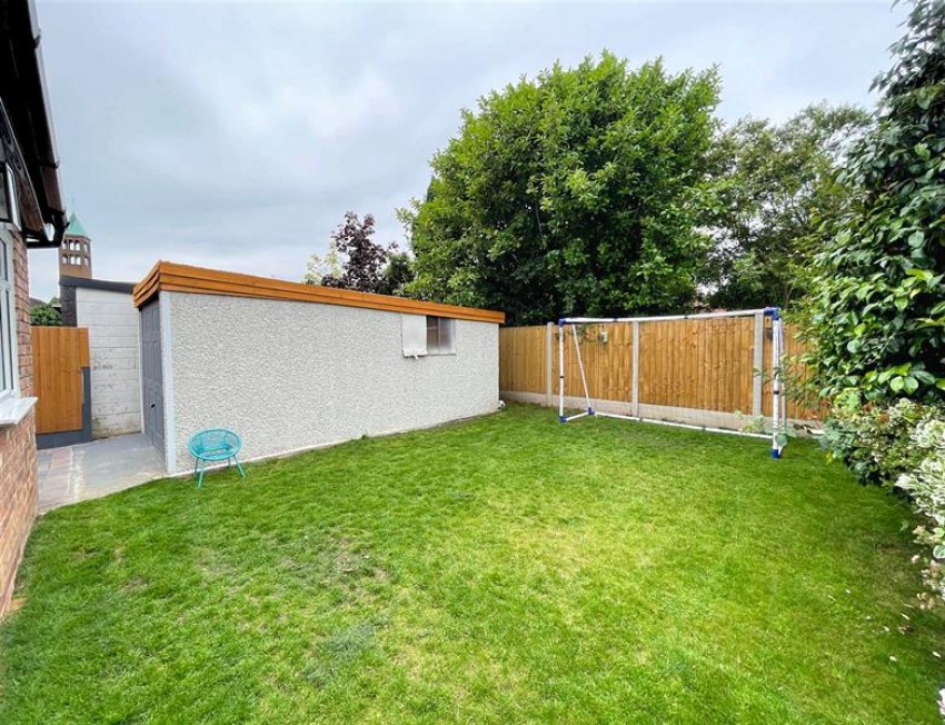 Images for Carrington Lane, Sale