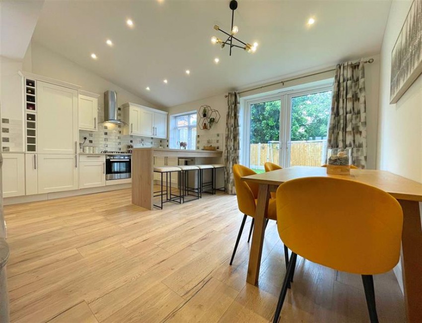 Images for Carrington Lane, Sale