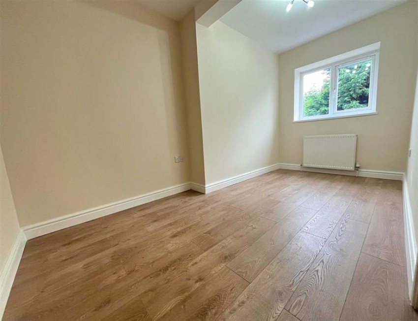 Images for Simons Close, Sale