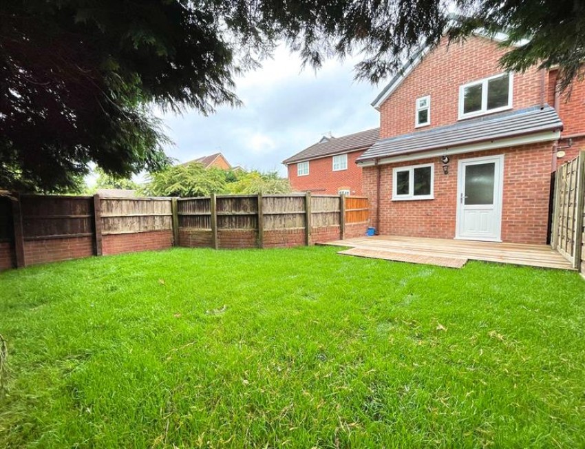 Images for Simons Close, Sale