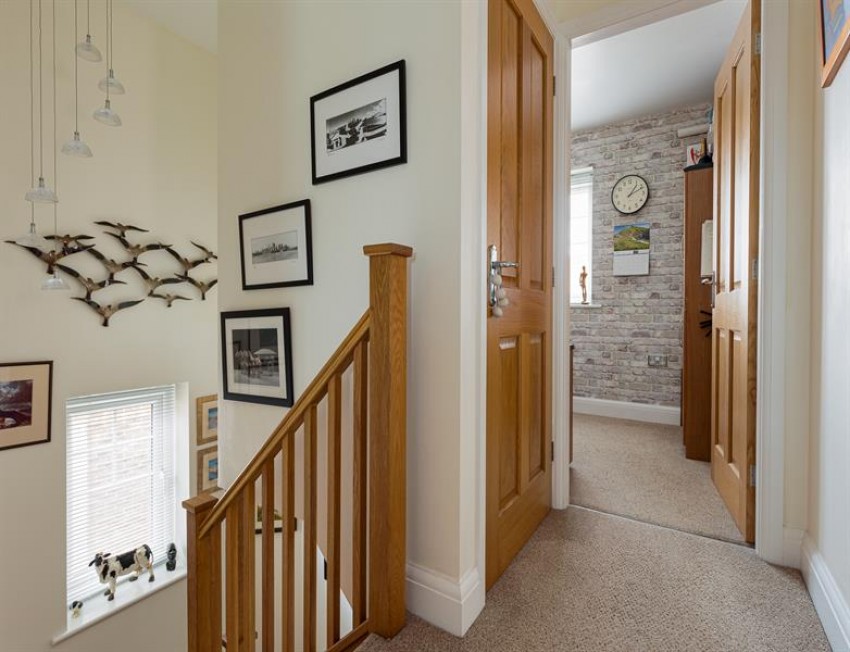 Images for South facing garden and stylish house in Eddisbury Drive