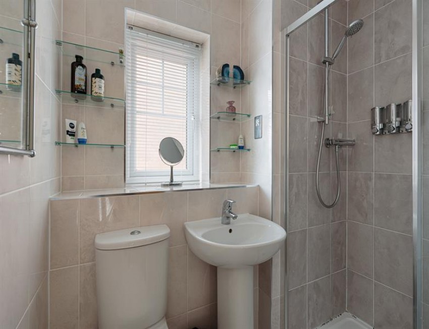 Images for South facing garden and stylish house in Eddisbury Drive