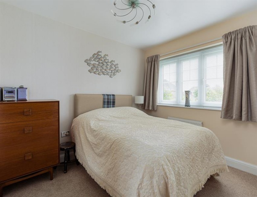 Images for South facing garden and stylish house in Eddisbury Drive