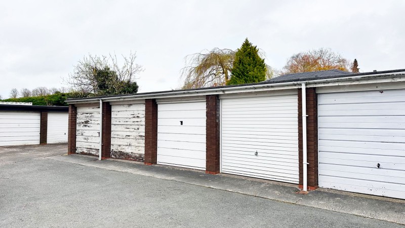 School Close, Cheshire, SK12