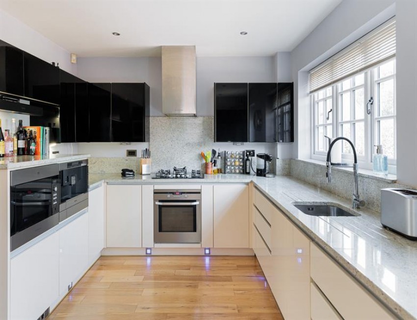 Images for Golf course views and immaculate house in St. Marys Drive, Whitegate