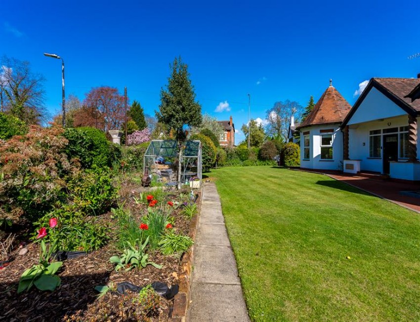 Images for Ashton Lane, Sale