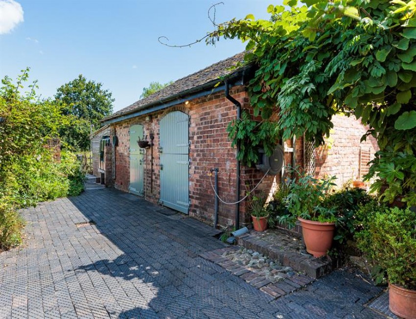 Images for Lovely detached house in Beeston in 1.71 acre, just five minutes drive from Tarporley