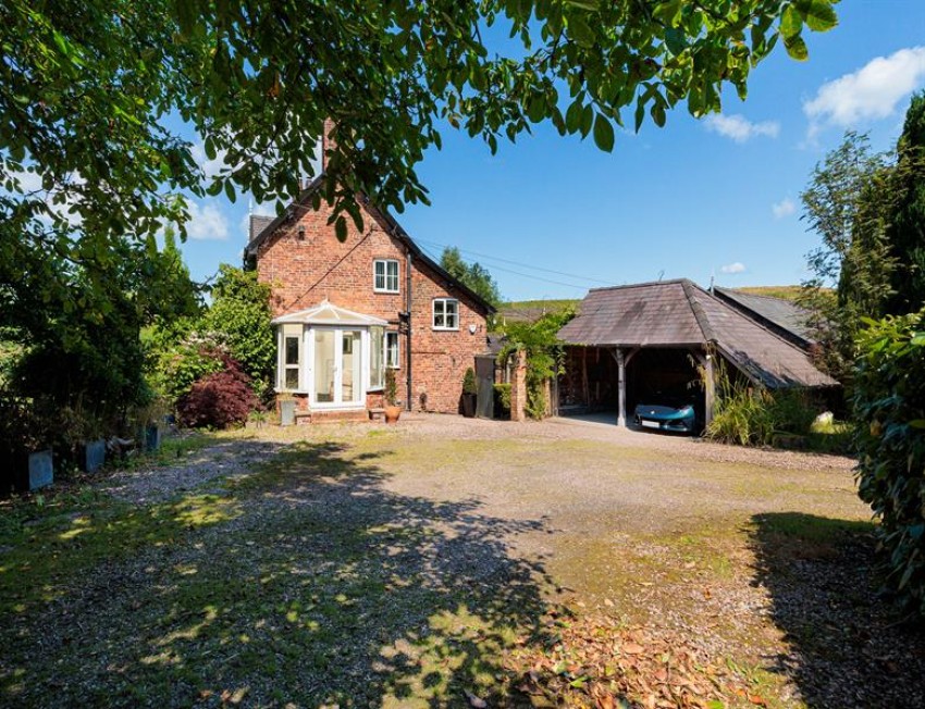 Images for Lovely detached house in Beeston in 1.71 acre, just five minutes drive from Tarporley