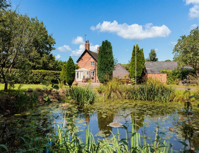 Images for Lovely detached house in Beeston in 1.71 acre, just five minutes drive from Tarporley