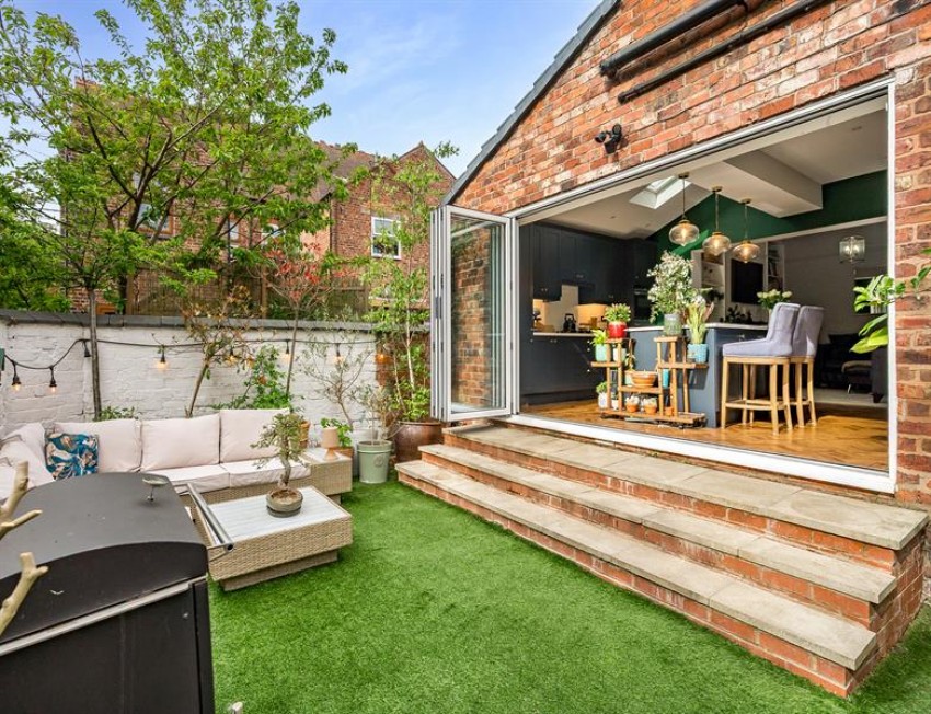 Images for Hampden Road, Sale 
