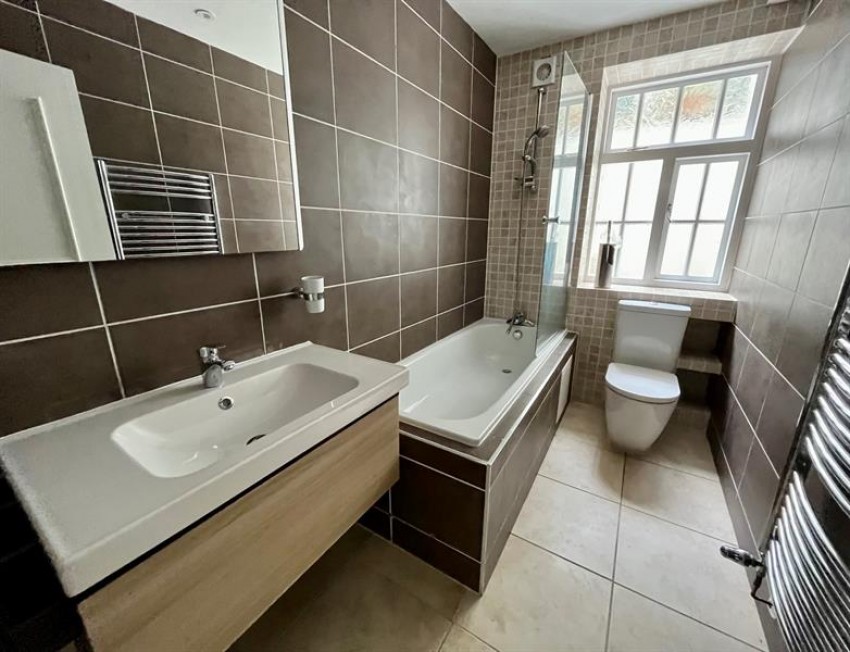 Images for Conyngham Road, Victoria Park