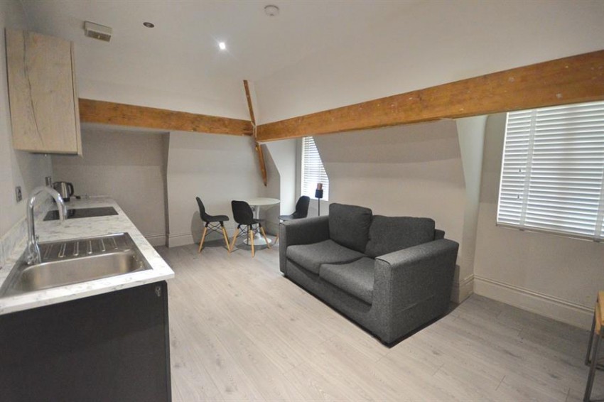 Images for Curzon Road, Sale