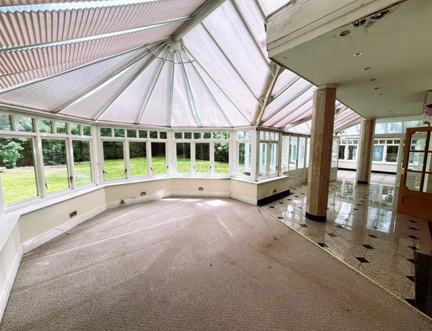 Images for 10 Blenheim Close, Hale,