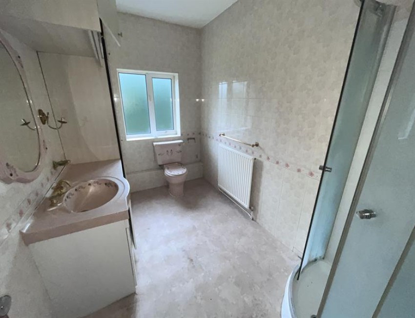 Images for 10 Blenheim Close, Hale,