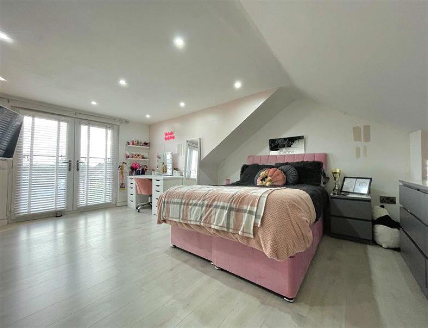 Images for Delamere Avenue, Sale