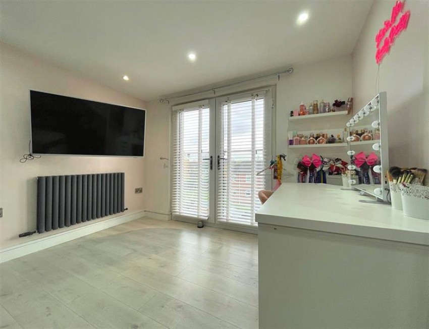 Images for Delamere Avenue, Sale