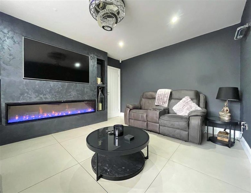 Images for Delamere Avenue, Sale