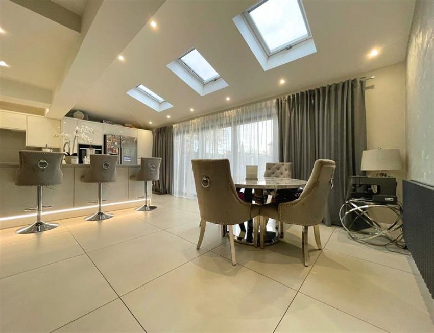 Images for Delamere Avenue, Sale
