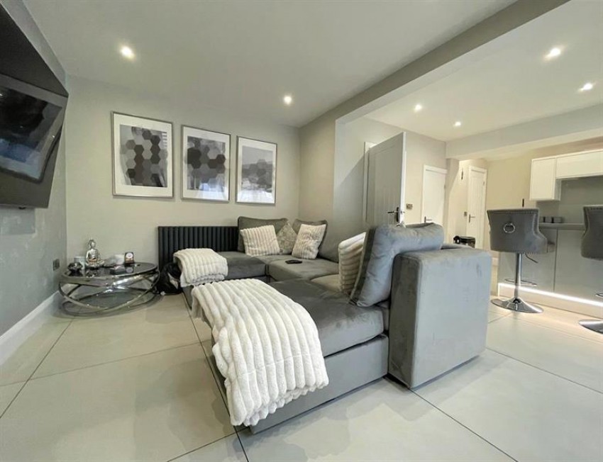 Images for Delamere Avenue, Sale