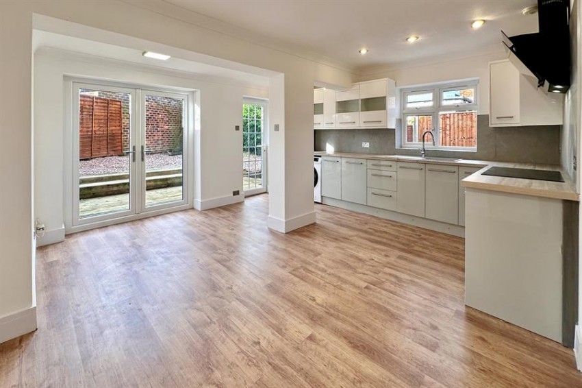Images for Meadway, Poynton