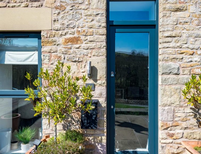 Images for Broadhey Barns, Diglee Road, Furness Vale, High Peak