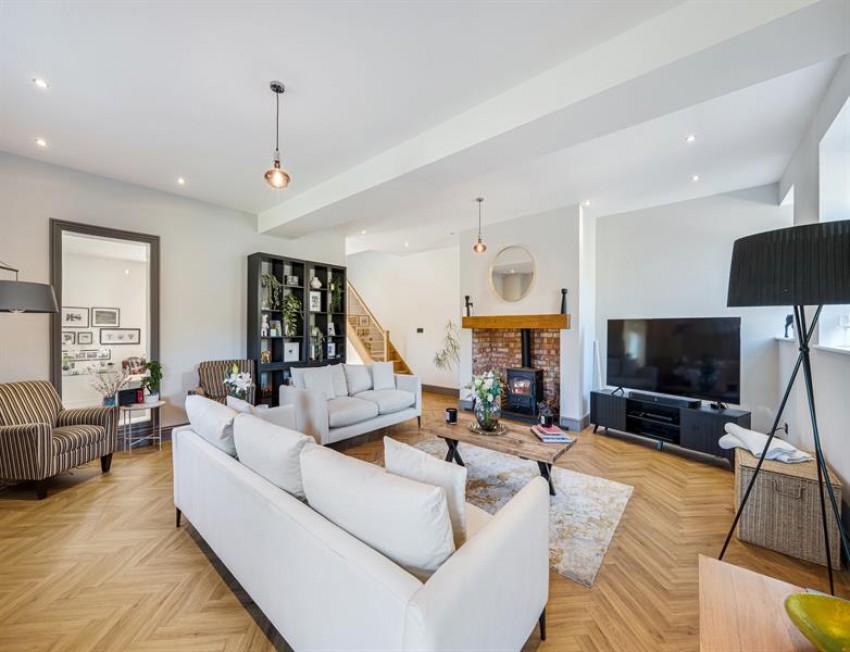 Images for Broadhey Barns, Diglee Road, Furness Vale, High Peak