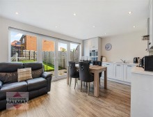 Images for Hangar Crescent, Woodford
