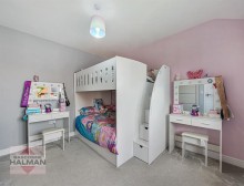 Images for Hangar Crescent, Woodford