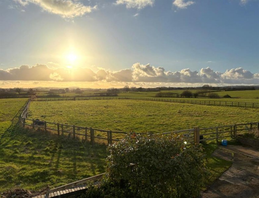 Images for Cornhill Barns, Long Lane, Wettenhall