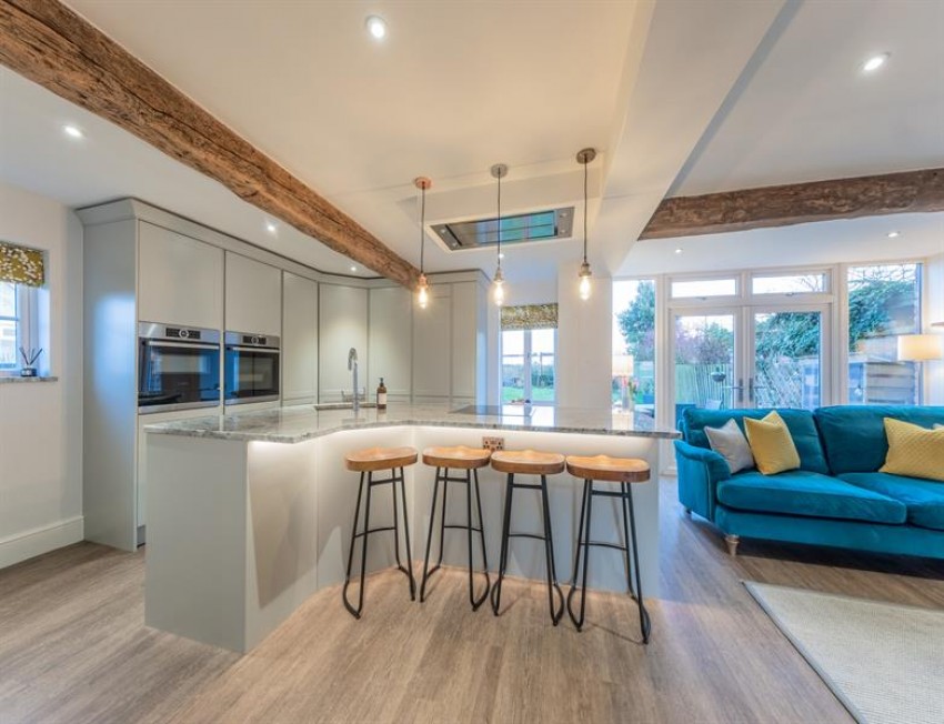 Images for Cornhill Barns, Long Lane, Wettenhall