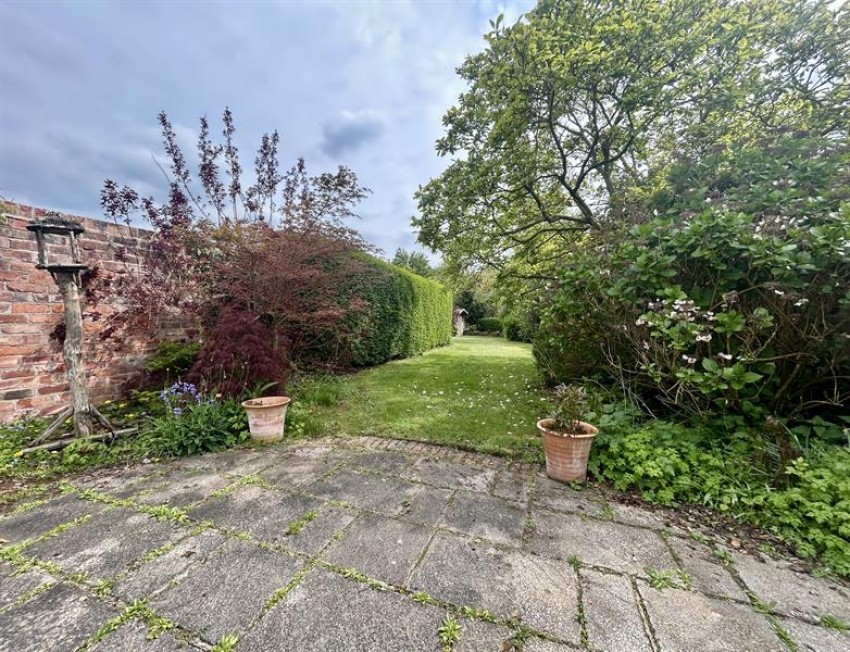 Images for High Street, Great Budworth, 
