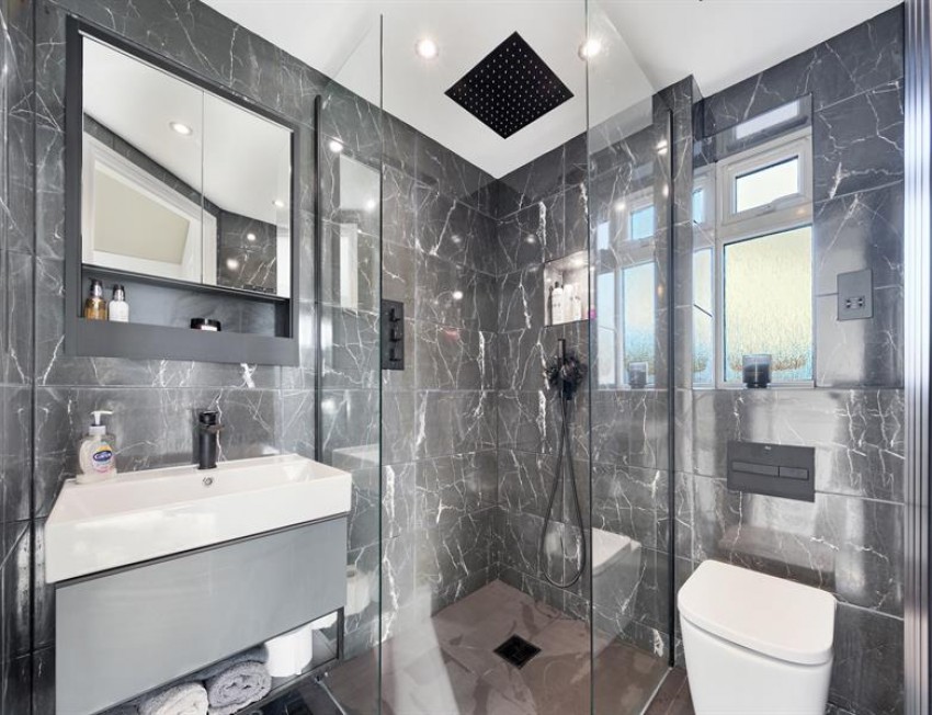 Images for Ludford Grove, Sale