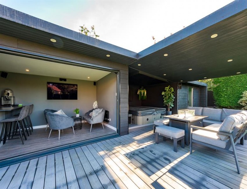 Images for Ludford Grove, Sale