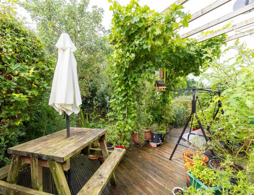 Images for Two bedroom semi-detached with large annex