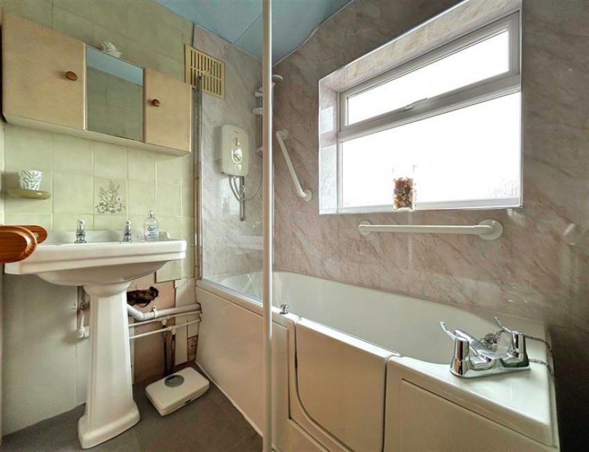 Images for Ollerton Avenue, Sale