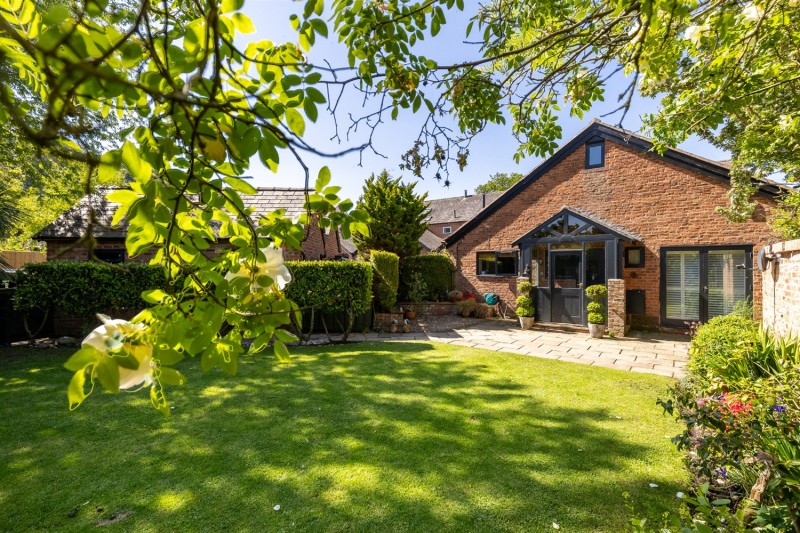 Barn conversion part of a select development. Barnhill Grange, Broxton