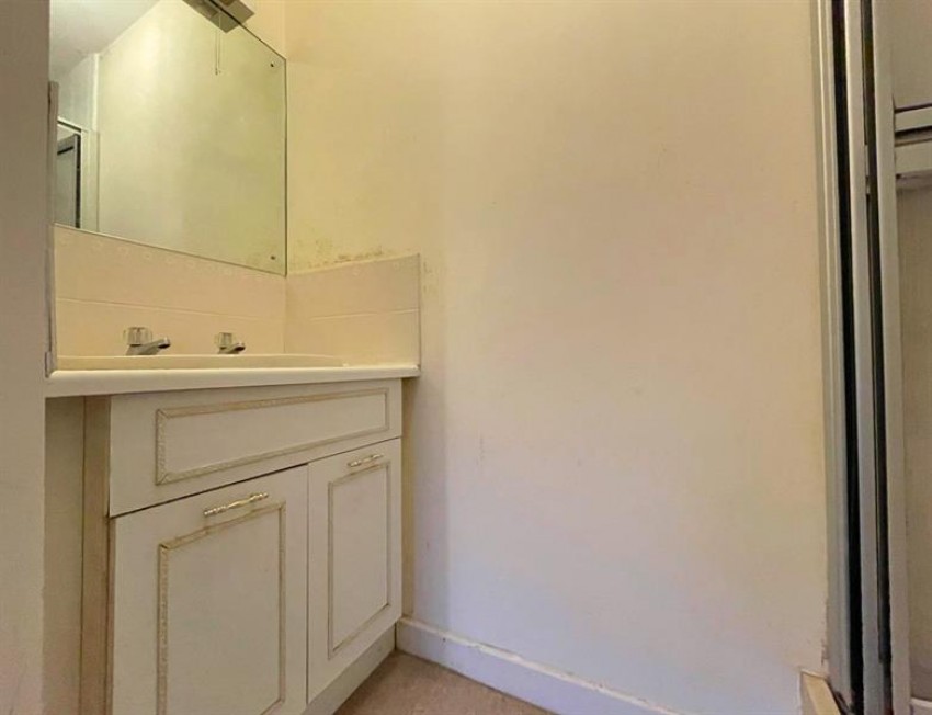 Images for Woodbourne Road, Sale