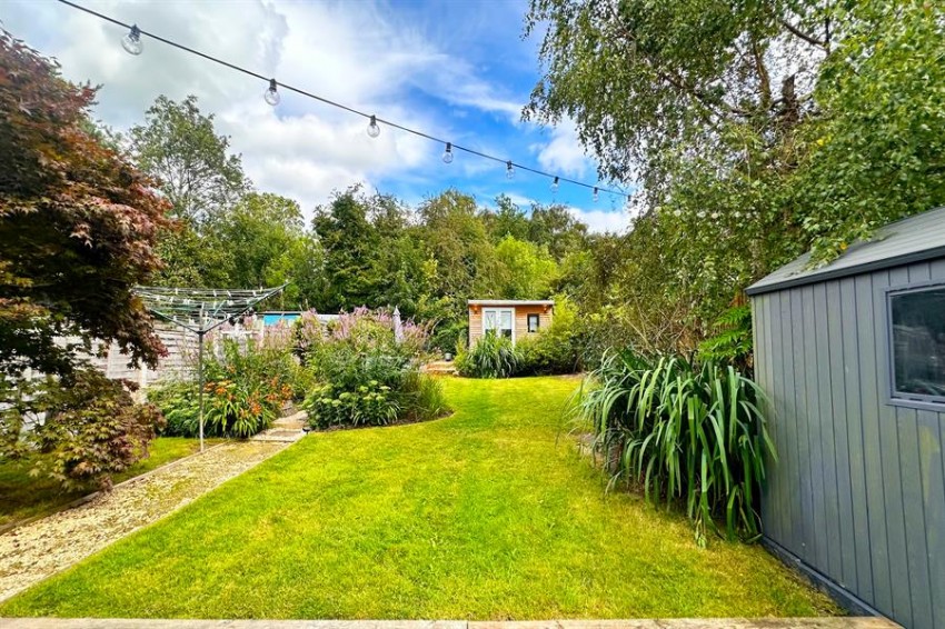 Images for Hilton Road, Poynton