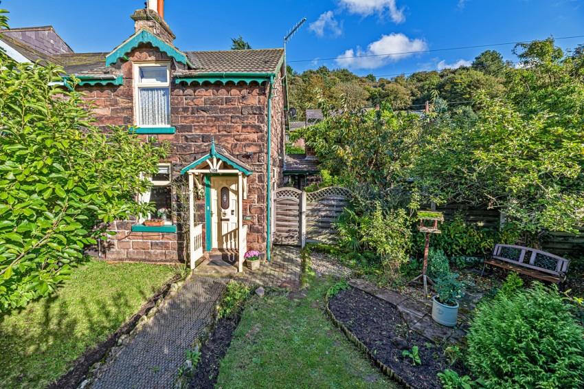 Images for Robin Hood Lane, Helsby, Frodsham