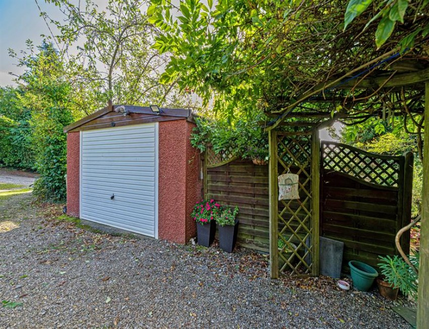 Images for Robin Hood Lane, Helsby, Frodsham