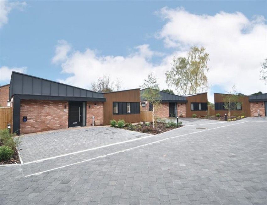 Images for Flora Gardens, Woodford