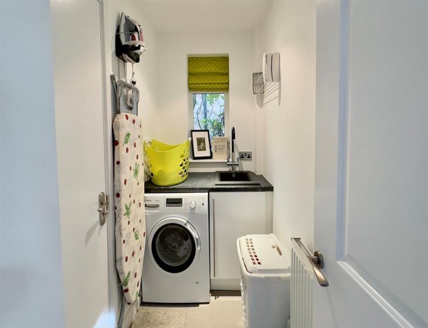 Images for Manor Park Road, Glossop