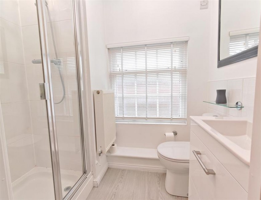 Images for Pewterspear Green Road, Appleton