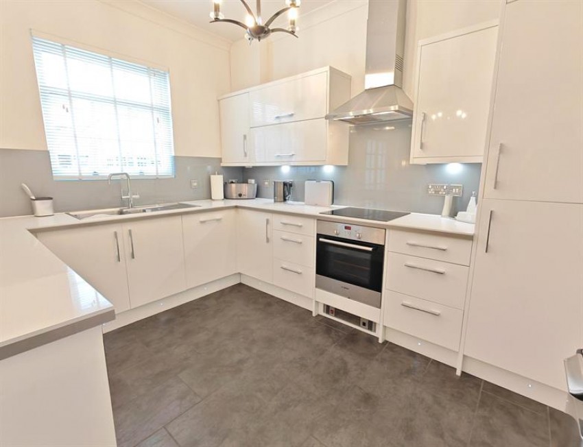 Images for Pewterspear Green Road, Appleton