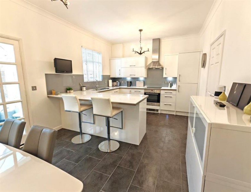 Images for Pewterspear Green Road, Appleton