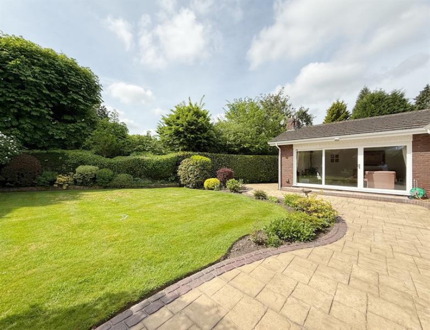 Images for Milverton Drive, Bramhall