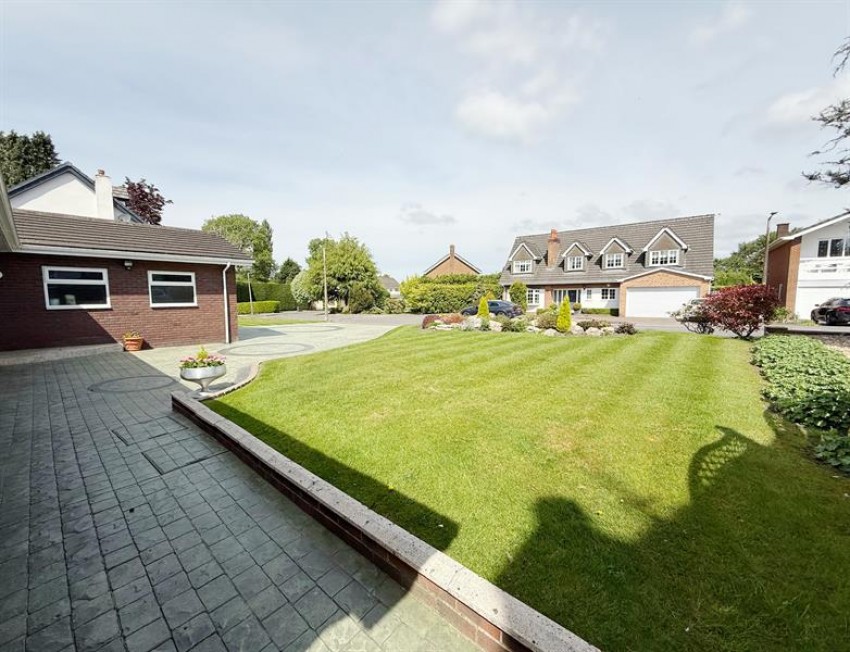 Images for Milverton Drive, Bramhall