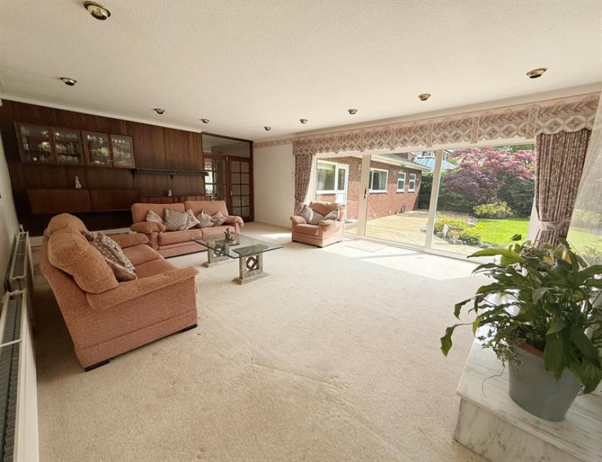 Images for Milverton Drive, Bramhall