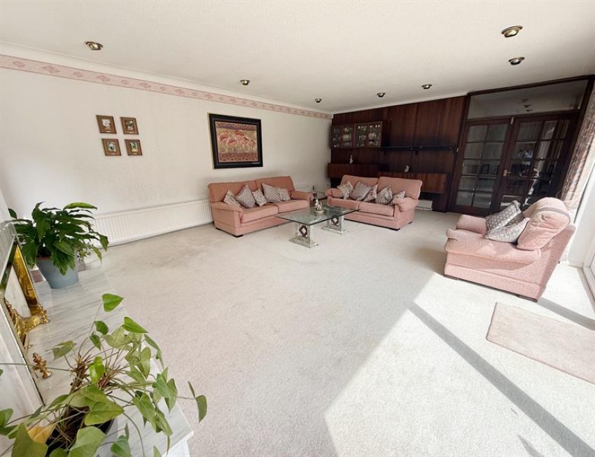 Images for Milverton Drive, Bramhall